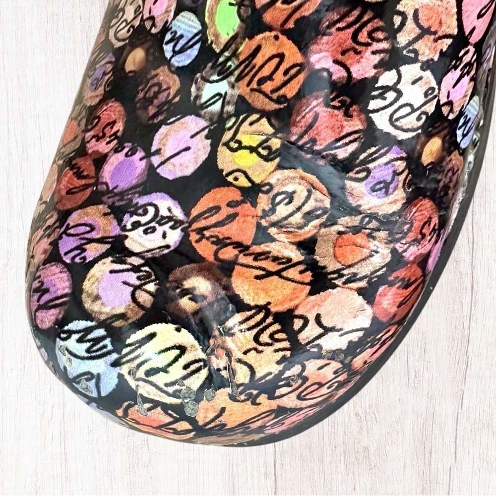 Dansko- Multi Color Dot w/ Script Printed Stapled Leather Classic Clog- Size 39 - Picture 9 of 10